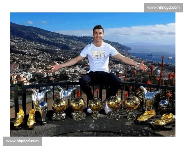 传奇球星的荣耀之路与时代记忆再度被点燃全球球迷共同见证不朽传奇精神